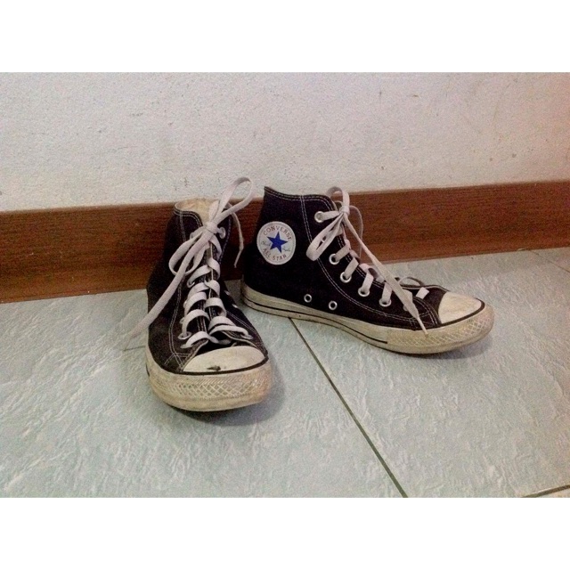 รองเท้า converse