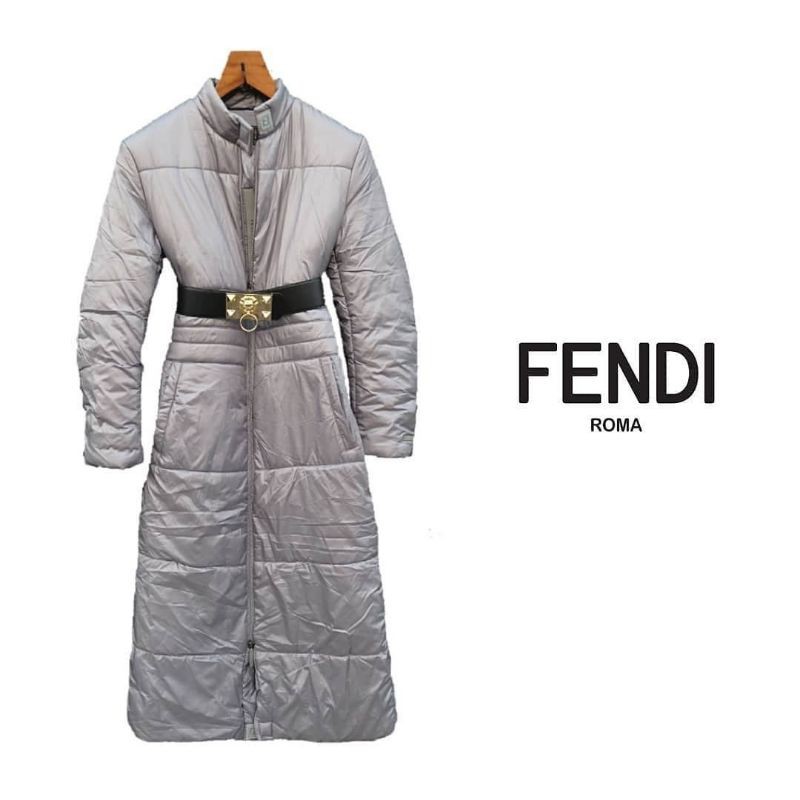 เสื้อโค้ทยาว​ ขนเป็ด​​ fendi coat ​ แท้💯 สภาพดีมาก