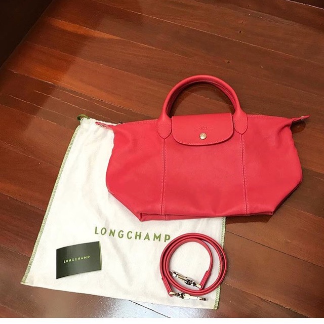 Longchamp cuir size s หนังแกะ สีจี๊ดคะ