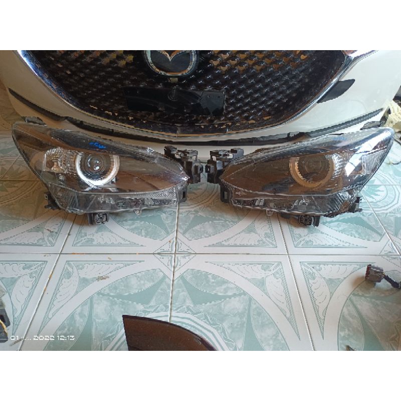 ไฟหน้าmazda2 sky 2022