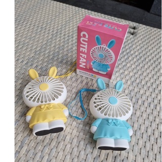 พัดลมพกพา MINI CUTE FAN ลายการ์ตูน ใบพัดยาว 3 นิ้ว ปรับแรงลมได้ 2 ระดับ มีไฟในตัว ชาร์จไฟได้ผ่านPort MICRO USB  มีสายคล้