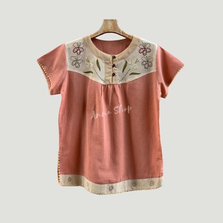 เสื้อผ้าฝ้าย งานปักดอกสีสันสดใส น่าสวมใส่ ไม่ร้อน สบายๆ เย็นๆ ใส่ทำงานบ้าน ปลูกต้นไม้ ทำอาหาร แนวแม่บ้าน น่ารักๆไม่เหมือ