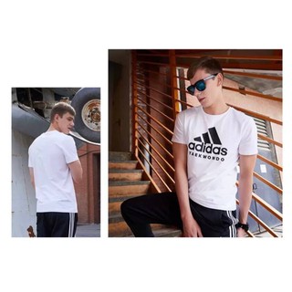 adidas เสื้อยืดออกกำลังกาย