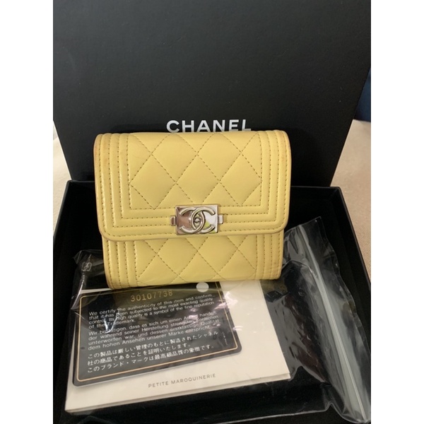 Chanel boy small lambskin wallet holo30