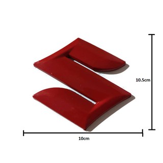 ป้ายโลโก้ Suzuki สีแดง ขนาด 10.5 x 10 cm สำหรับรถ Suzuki Swift