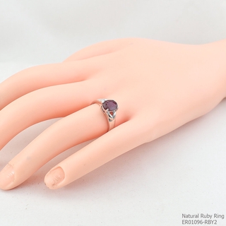 SKJewelryfactory แหวนเงินแท้ 92.5% ฝังพลอยทับทิมแท้ สไตล์ทันสมัย ER01096-RBY2