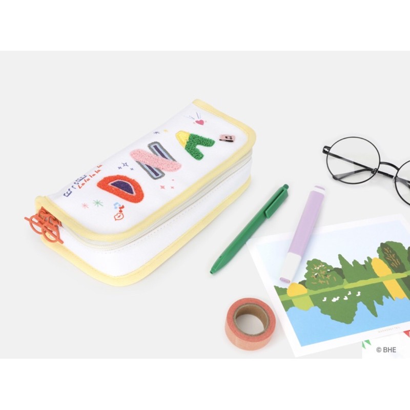 [พรีออเดอร์] BTS DNA Long Pouch กระเป๋าใส่เครื่องเขียน