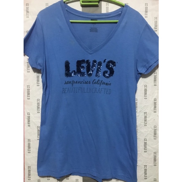 เสื้อยืด Levis ป้ายไซด์ L มีตำหนิ