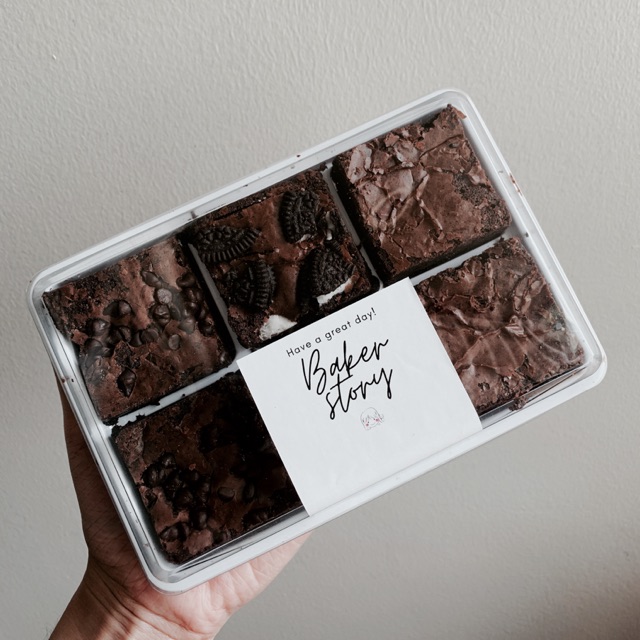Fudge brownie 150฿/box