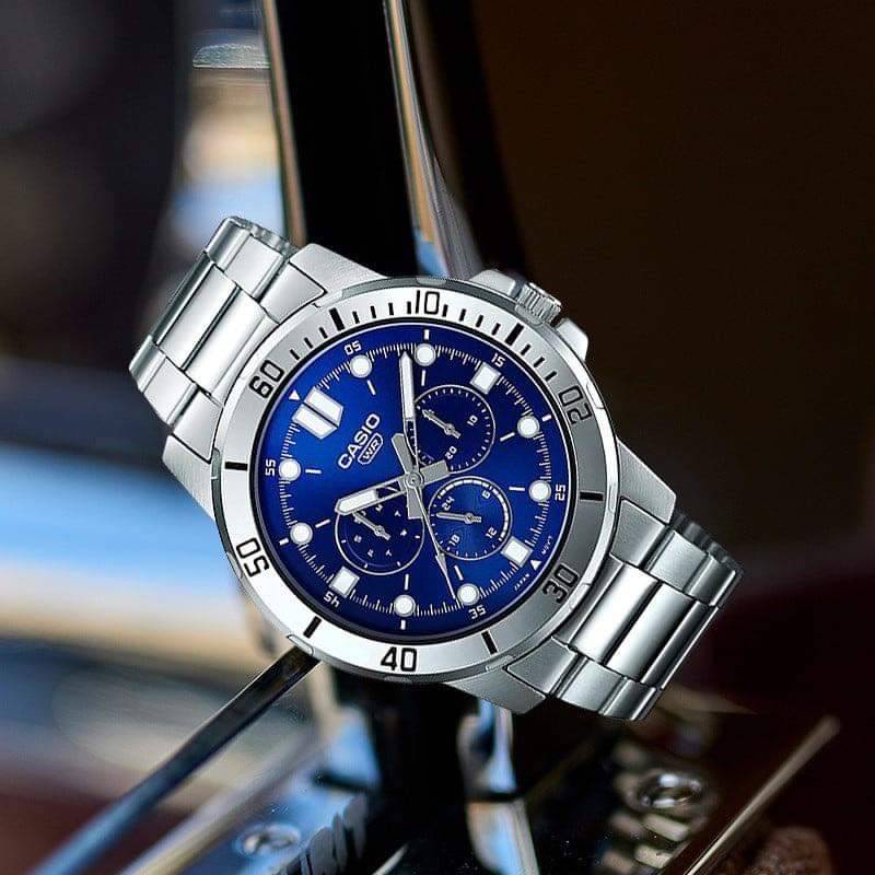 แท้100% นาฬิกา Casio รุ่น MTP-VD300D-2E นาฬิกาผู้ชาย สายแสตนเลส หน้าปัดน้ำเงิน รุ่นใหม่ล่าสุด - ของแ