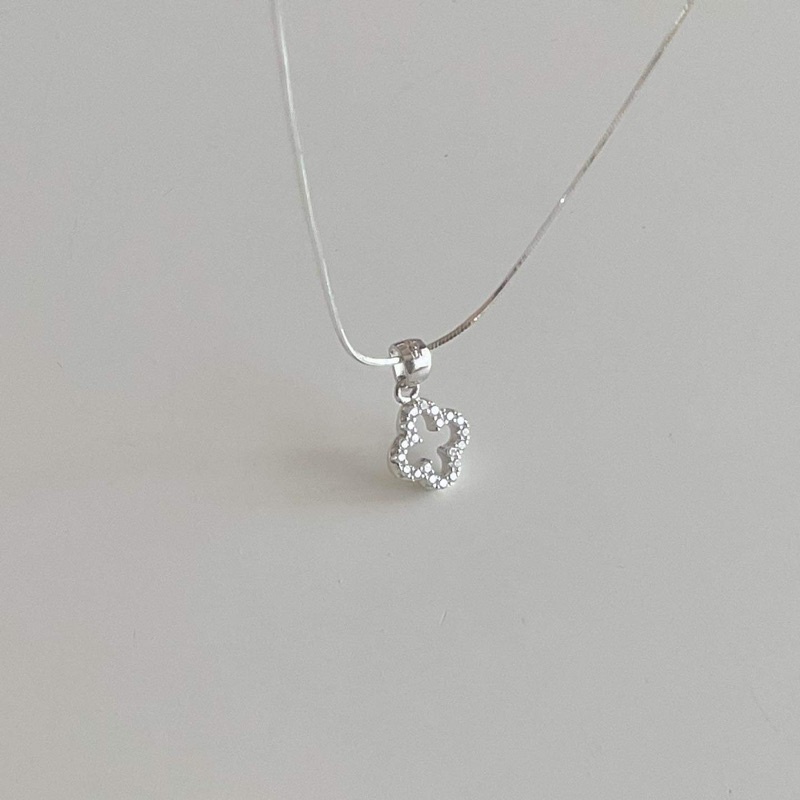 Winterwinter Silver925 : สร้อยคอ ต่างหูเงินแท้925 รุ่นใบโคลเวอร์ ช่วยเรื่องความโชคดี (จี้ใบclover)