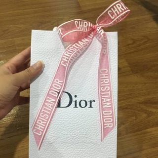 ส่งต่อ ริบบิ้น dior 100%