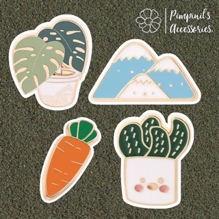 🇹🇭 พร้อมส่ง : 🥕🗻 เข็มกลัดเซ็ทแครอท,ภูเขาหิมะและต้นไม้ | Carrot, Snow Mountain &amp; Plant Enamel Brooch Pin Set.