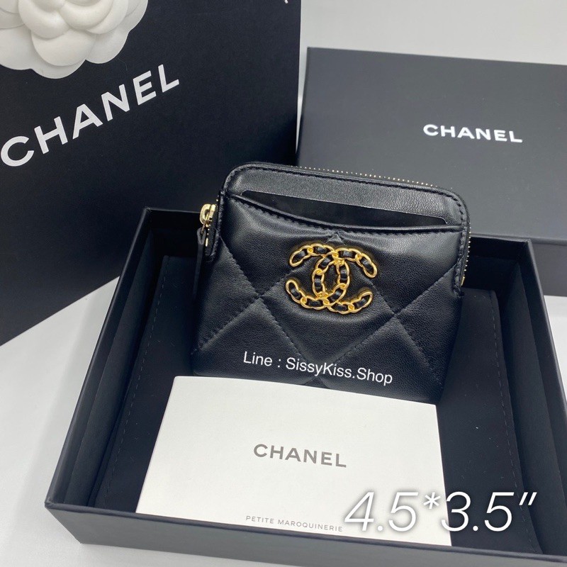 New Chanel 19 Card Holder Holo31