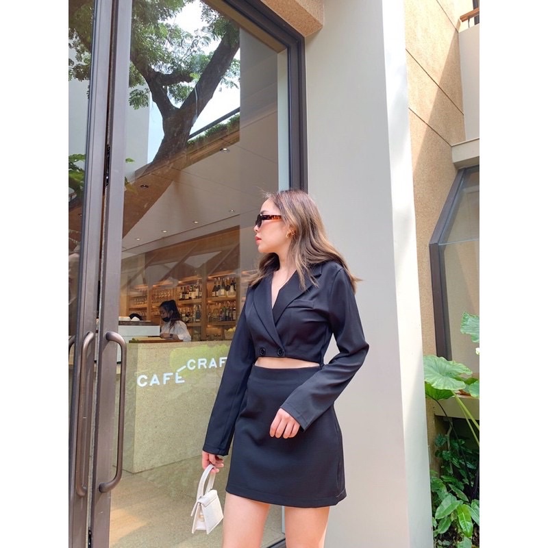 ชุดเดรส tshopppp size M 350 บาท
