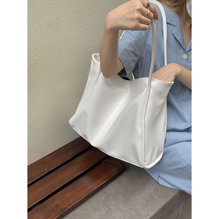 📌 เก็บโค้ดลดเพิ่มหน้าร้าน — กระเป๋าหนังใบใหญ่ solo bag