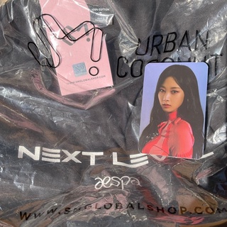 [พร้อมส่ง] aespa NEXT LEVEL Crop Top with Photo Card from SM Global Shop​