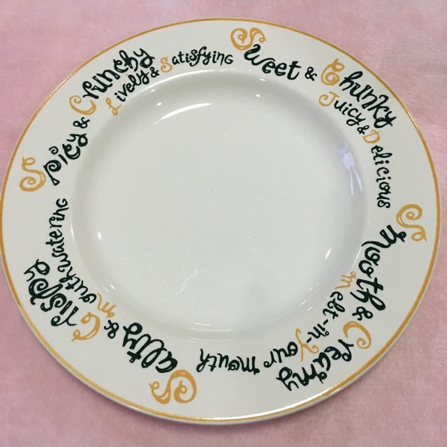 จาน Mister Donut โชว์หรือใส่อาหาร