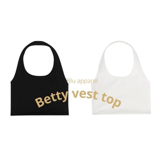 Betty vest top in black and white ◾️◽️ เสื้อครอป คล้องคอ ผ้ายืด สินค้าพร้อมส่ง