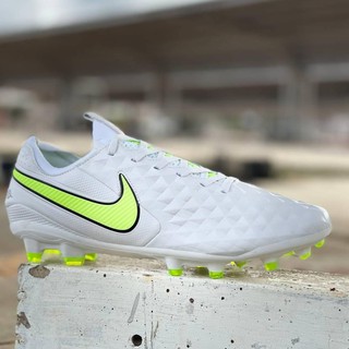 รองเท้าฟุตบอล NIKE Tiempo Legend 8 Pro