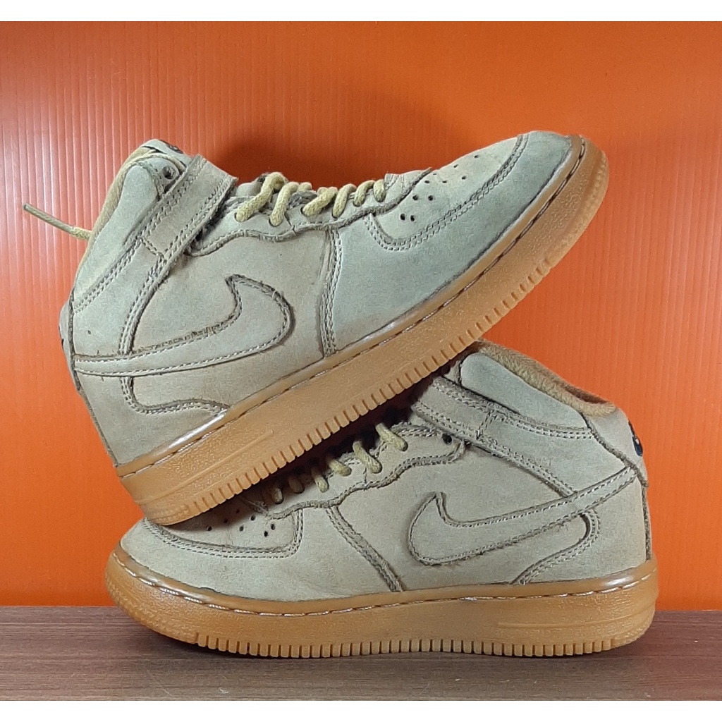 รองเท้าเด็กมือสองของแทั NIKE 18cm