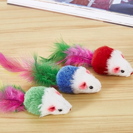 ของเล่นแมว ลูกหนูขนไก่ เขย่ามีเสียง คละสี น้องแมวชอบ สินค้าพร้อมส่ง จากประเทศไทย