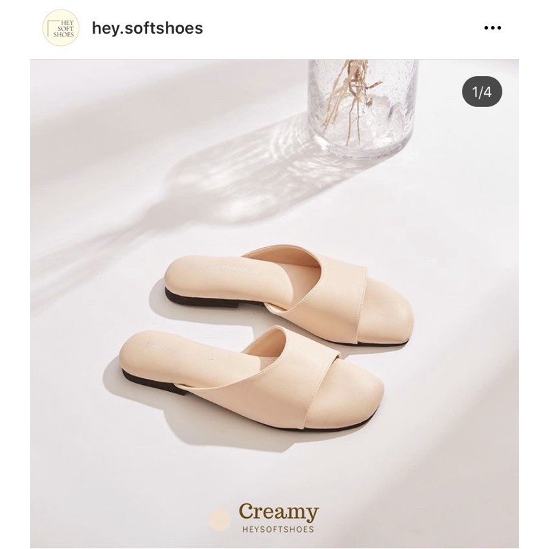 รองเท้าสีครีม ยี่ห้อ hey.softshoes SIZE 41 (แนะนำสำหรับคนไซส์ 40 นะคะ)