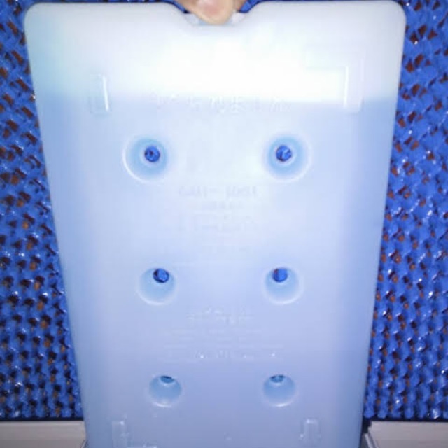 *แผ่นเจล*สำหรับพัดลมไอเย็น Hatari