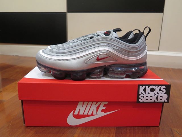 nike silver bullet vapormax