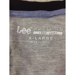 เสื้อ แบรนด์ lee คอวี ( ขาย เสื้อผ้า เสือ เสื้อเชิ้ต )