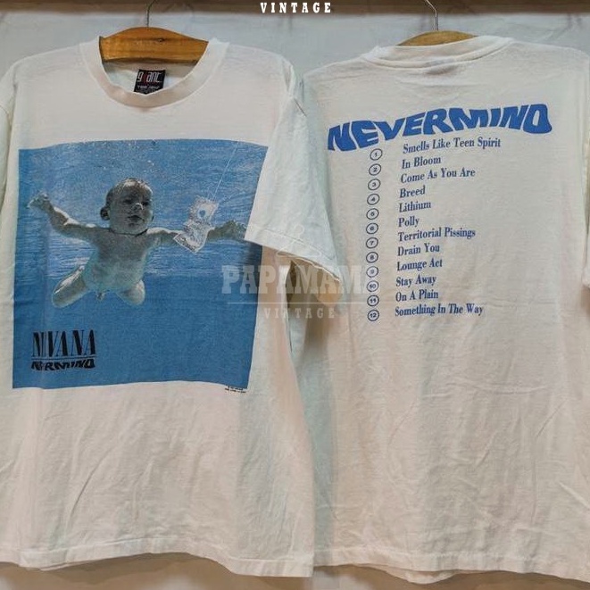 เสื้อยืดผ้าฝ้าย [ NIRVANA ]NEVERMIND Album   @1992 เด็กเก็บแบงค์  วินเทจ  เสื้อวง เนอร์วาน่า vintage papamama vintageS-3