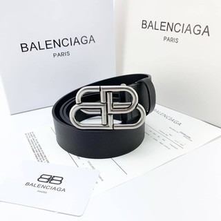 BALENCIAGA BLACK BB LARGE LOGO BUCKLE LEATHER BELT เข็มขัดผู้ชาย แบรนด์บาลองเซียก้า หัวเข็มขัดรูปตัวหนังสือ หนังดำเรียบ