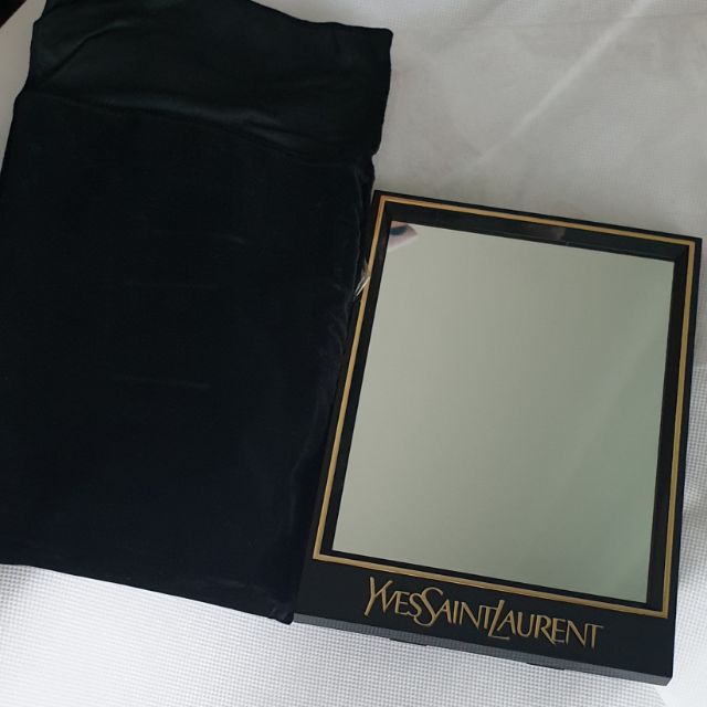 กระจกตั้งโต๊ะ YSL จากญี่ปุ่น