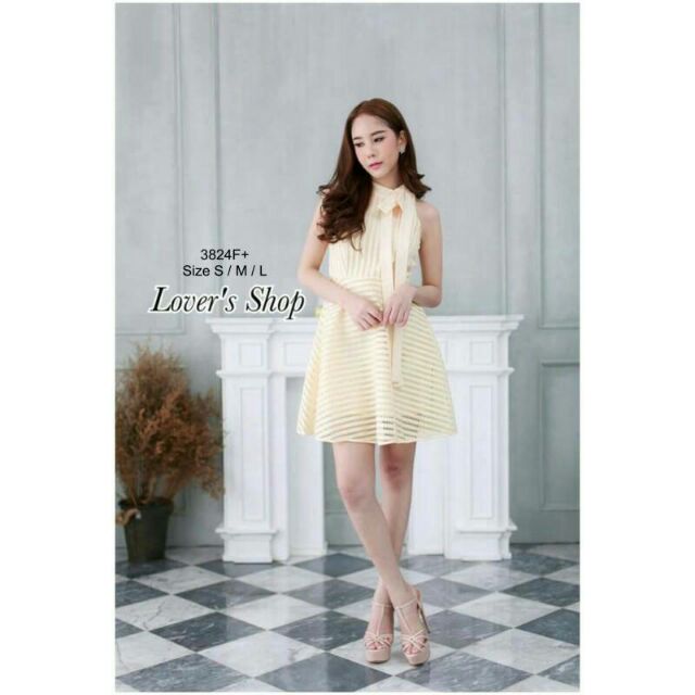 เดรสคอเต่าไหล่ล้ำStyle สาวหวานจัดมาให้ล้าวววน่ะ Brand : MOF.Brand รุ่นนี้ทางร้านใช้ผ้าลูกไม้ร่องเนื้