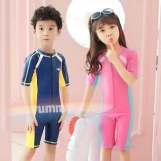 Childrens short-sleeved swimsuit ชุดว่ายน้ำแขนสั้นสำหรับเด็กอายุ 3-12 ปีท่องชายหาดป้องกันแสงแดด UPF50 +