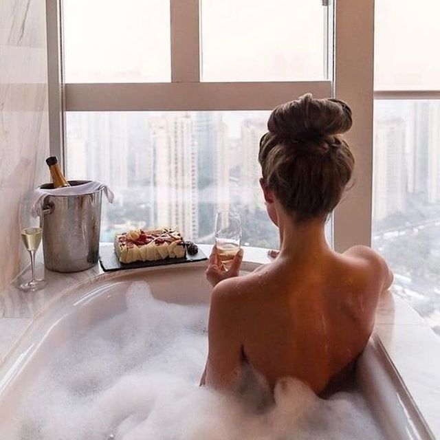 ORGANIC BUBBLE BATH BOMB