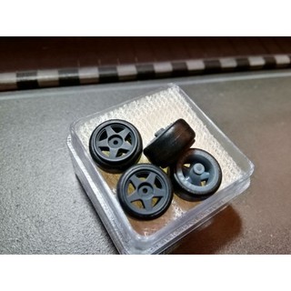 5 gray ขนาด 9.0 mm. มีแกนล้อ 1/64