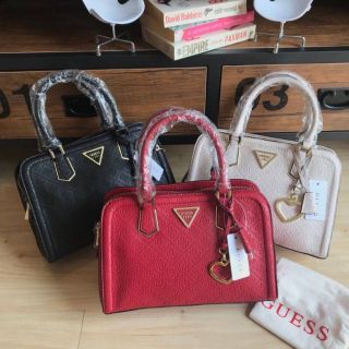 Guess Lyra Bag With Embossed Logo