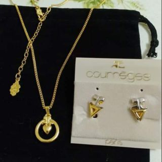 สร้อยcourrsges+แถมหรีต่างหู ของแท้ค่ะ