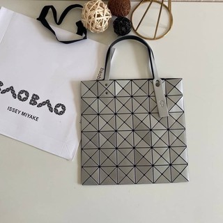 Bao Bao Issey miyake Original พร้อมส่ง มาแล้ว มีมาให้เลือกหลากหลายสีเล