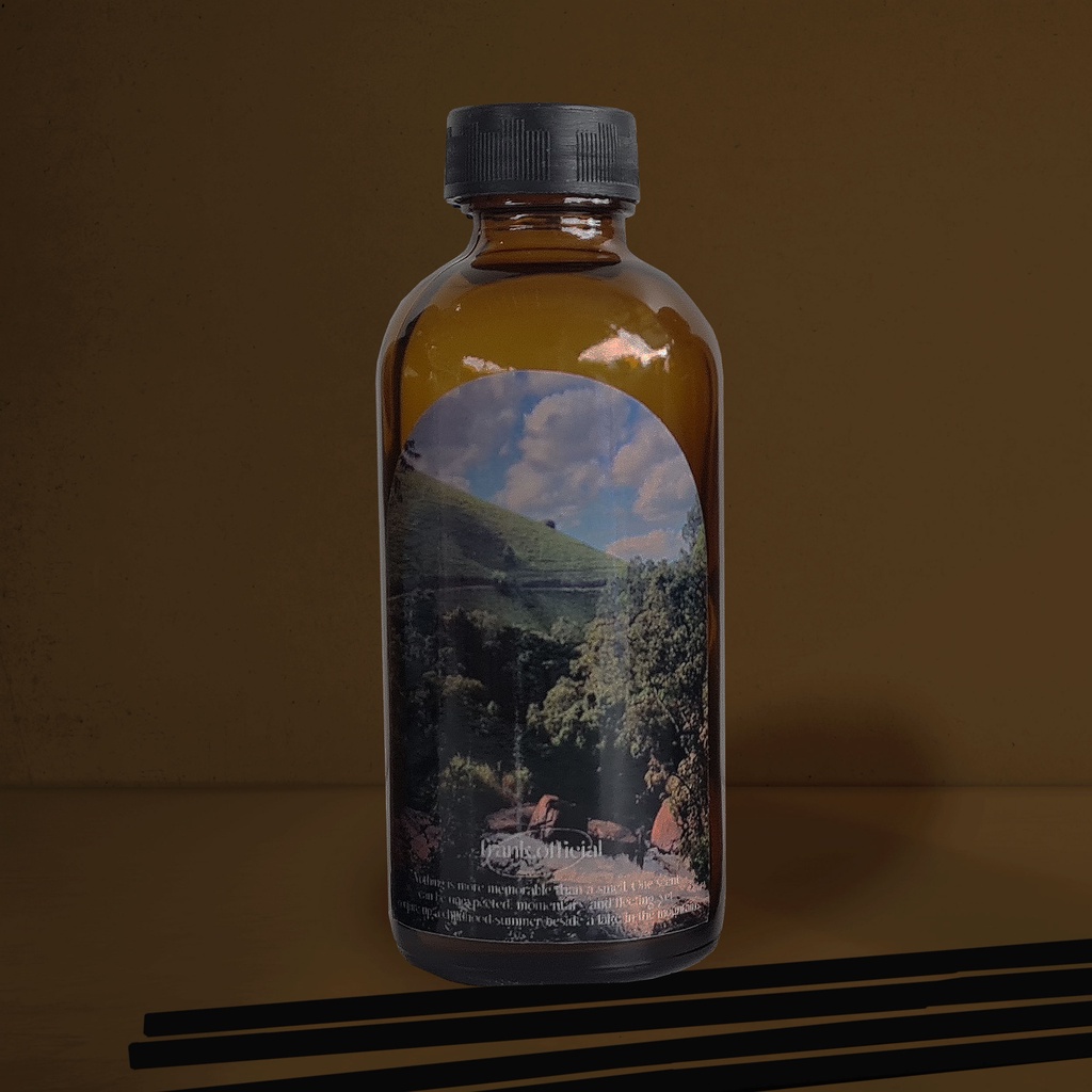Frank - Serenity Scenery Collection รุ่น Green-Mountain เซ็ทก้านหอมสไตล์เกาหลี Black 120ml. ใช้ได้ 2 เดือน แถมก้านไม้ฟรี