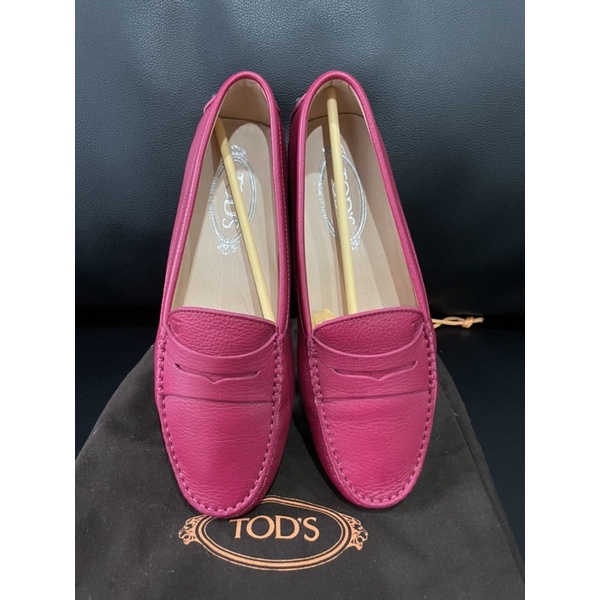 รองเท้า tod’s ขอบแท้