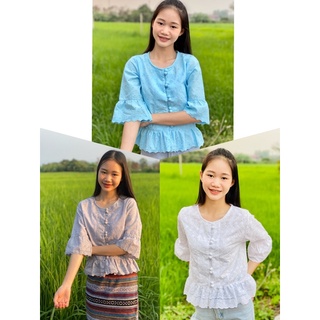 เสื้อลูกไม้แขนระบาย3ส่วน #สีขาว