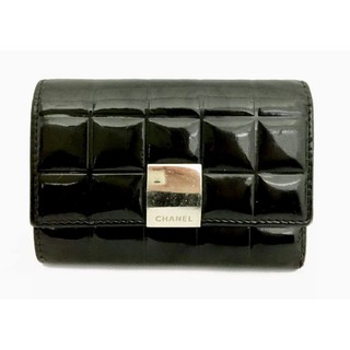 CHANEL Chocolate Bar Black Patent Leather 6Ring Key Case