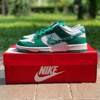 (สินค้าพร้อมจัดส่ง) Nike Dunk low “Paisley Green”