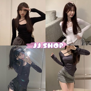 JJ Shop​💜​พร้อมส่ง เสื้อไหมพรมคอวี ดีเทลสายคาดหน้าอก สุดเก๋ไม่ซ้ำใคร "A399"