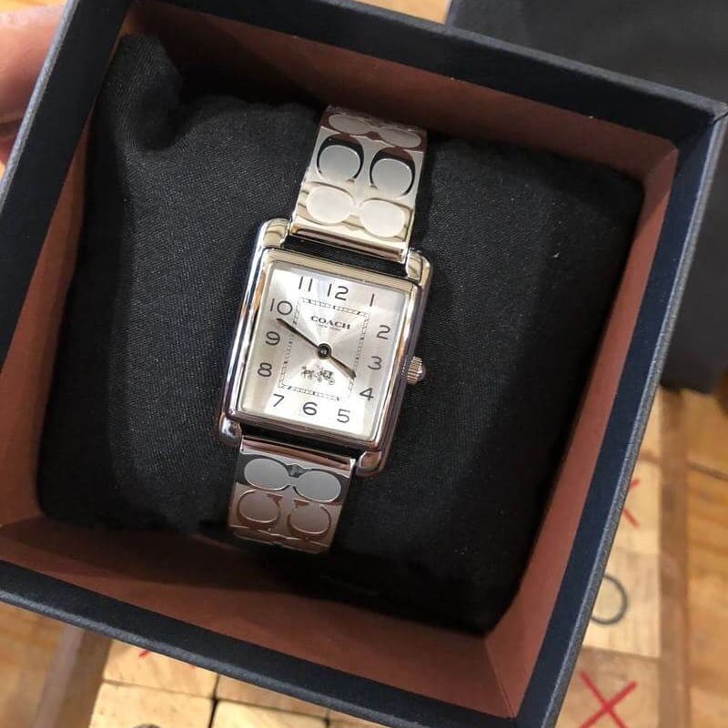 พร้อมส่ง นาฬิกาข้อมือผู้หญิง Coach นาฬิกาทรงกำไล สายสแตนเลสสีเงิน หน้าปัดสี่เหลี่ยม 14502159
