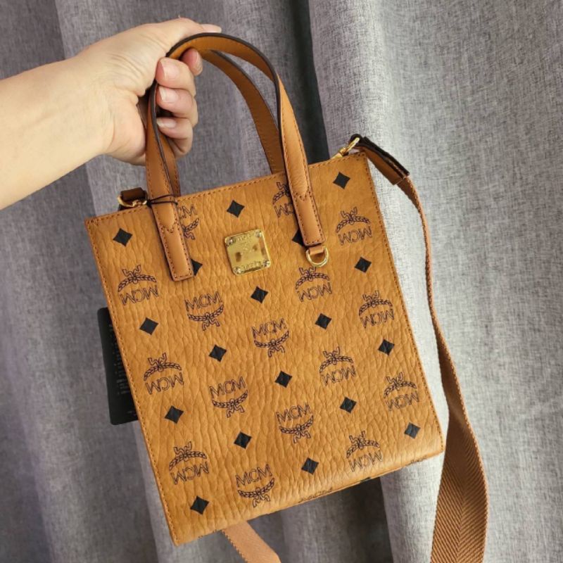 Mcm Mini Klassik Tote in Visetos