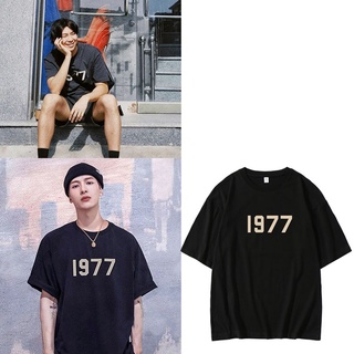 เสื้อยืดโอเวอร์ไซส์TSHIRTฝ้ายKPOP BTS ผ้าฝ้ายเสื้อยืด Rap Monster GOT7 Jackson 1977 เดียวกันพิมพ์แขนสั้นผู้ชายผู้หญิงพลั