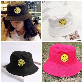 capshop.8899 : หมวกบักเก็ตลายอมยิ้มสุดน่ารัก มินิมอลสุดๆ